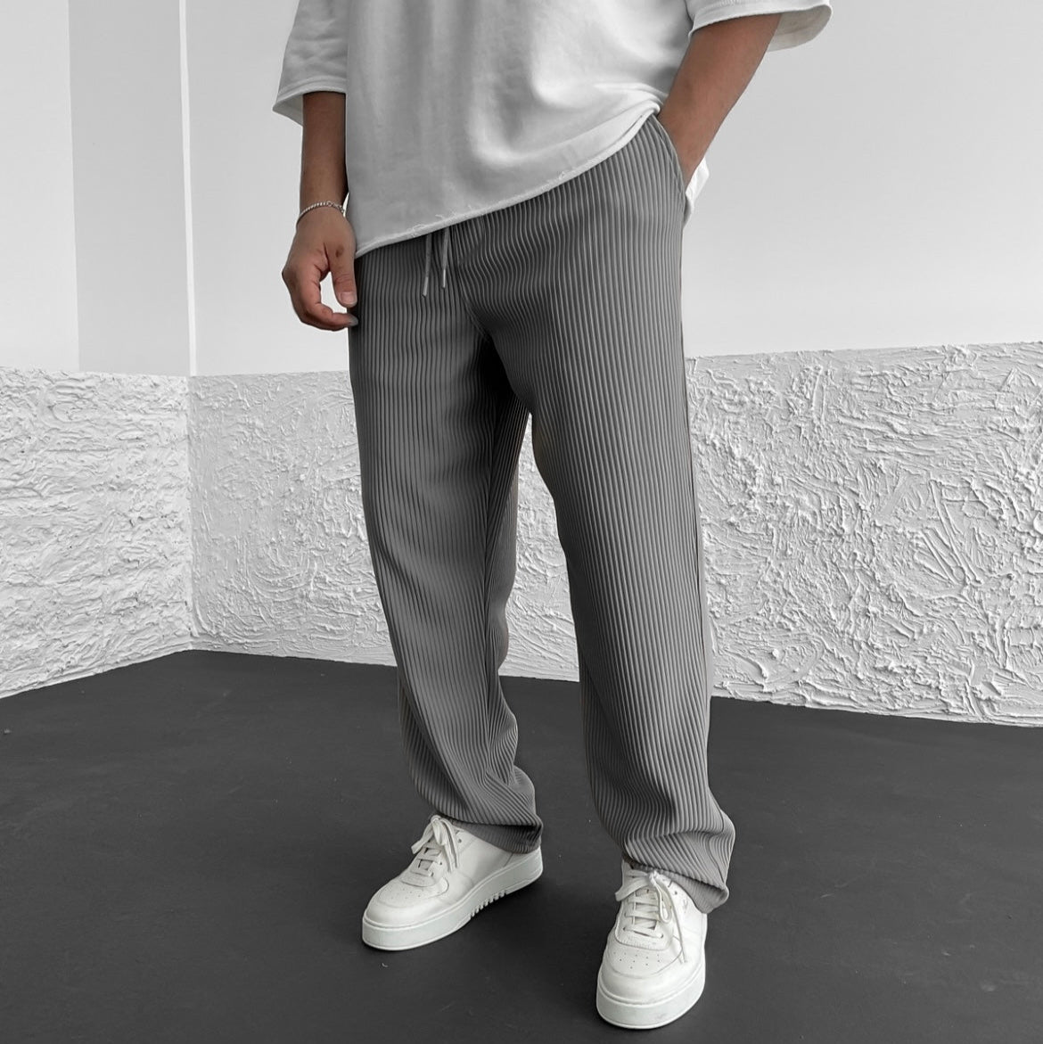 Grey / S
