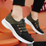 Novaro Knit Sneakers