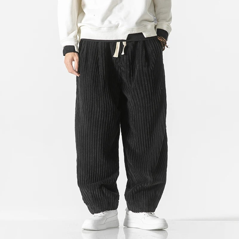 Black / Small (US 30-32)